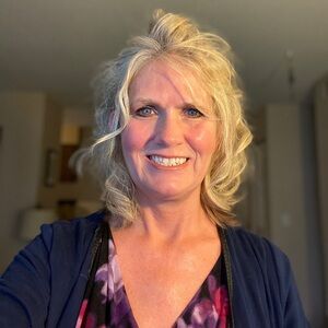 Meet your Posher, Robyn